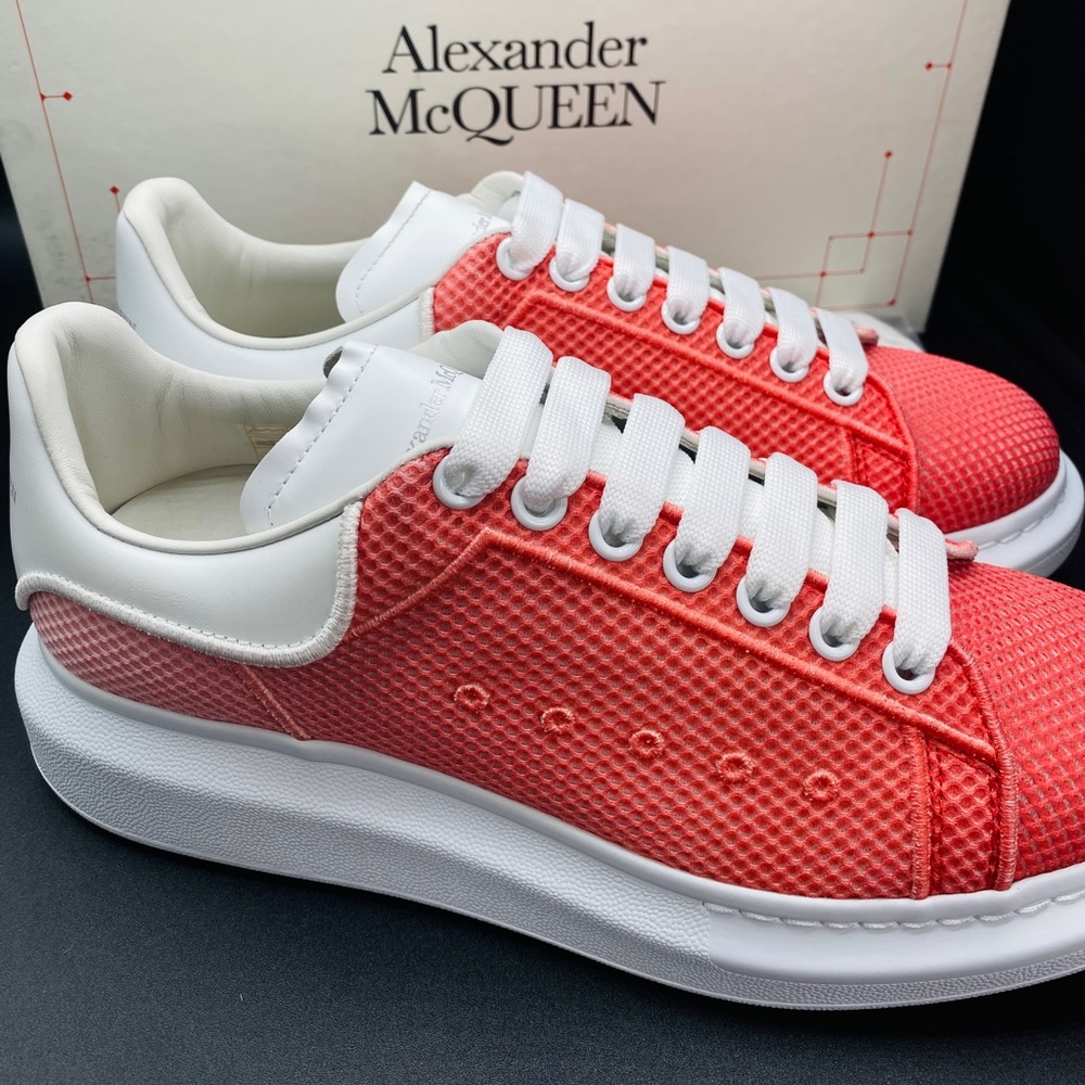 Alexander McQueen Men’s Oversize Sneakers Size 9.5 NWB AUTHENTIC - Picture 5 of 11